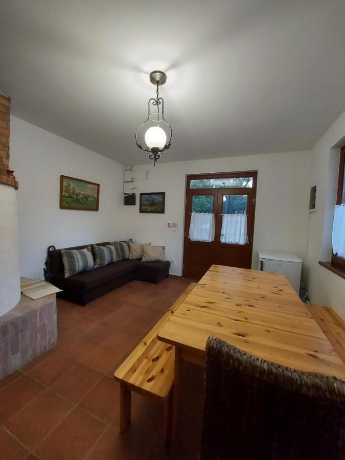 Akacos Tanya Es Vendeghaz Marok Exterior photo